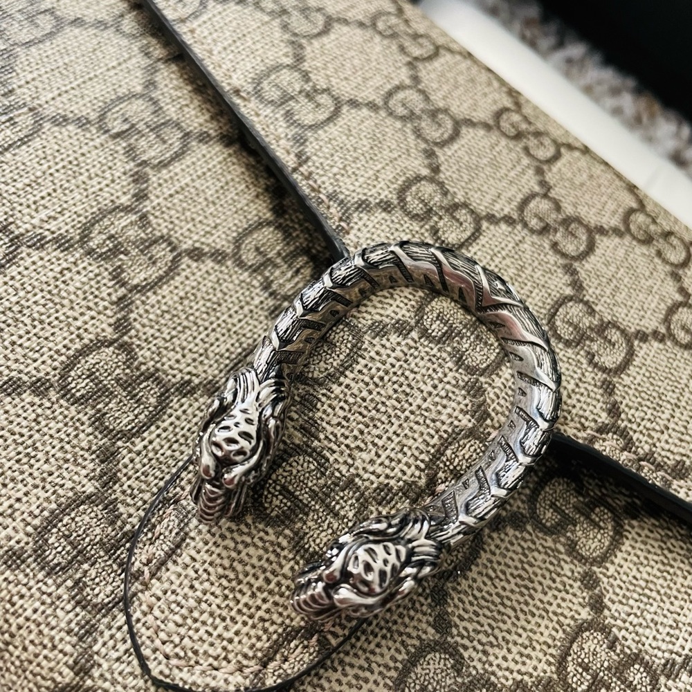 Authentic Gucci Dionysus GG Supreme chain wallet - Picture 2 of 12